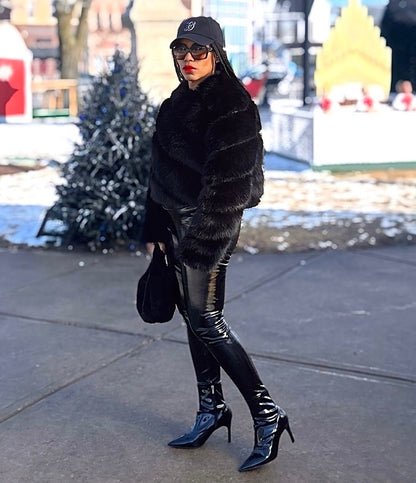 The Short Faux Fur - Black